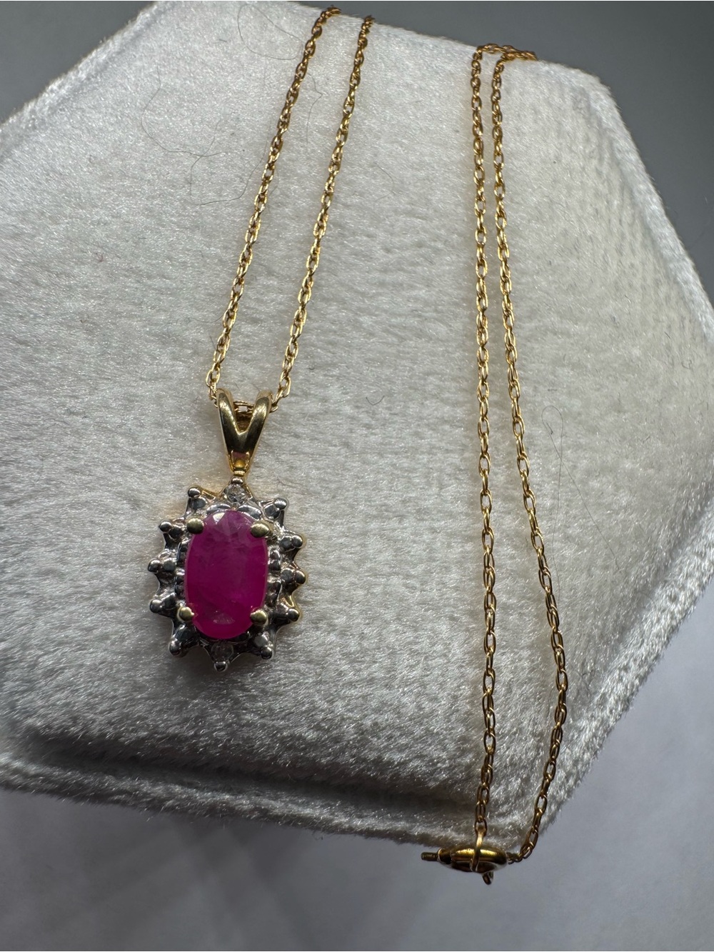 Vintage 10K Gold Natural Ruby Diamond Pendant Necklace 18 Inch